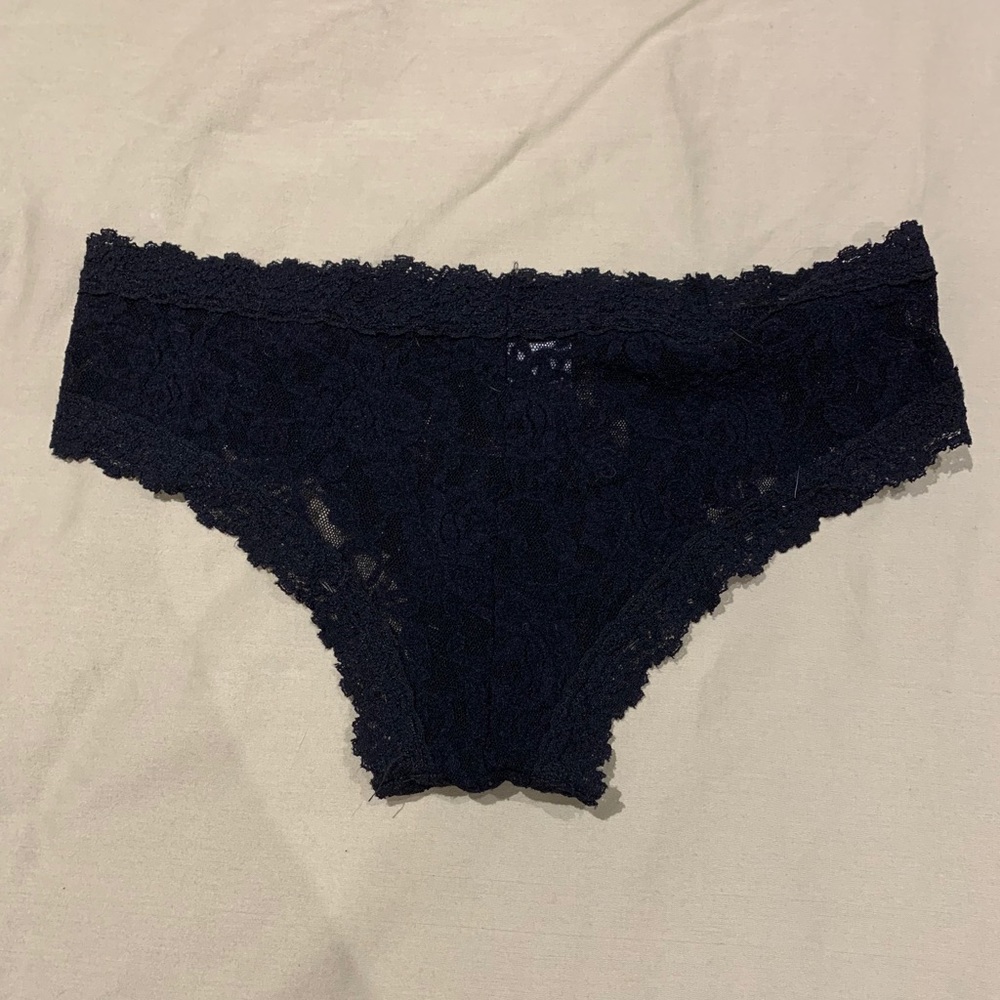 HANKY PANKY Lace Cheeky Hipster Black LAST CHANCE
